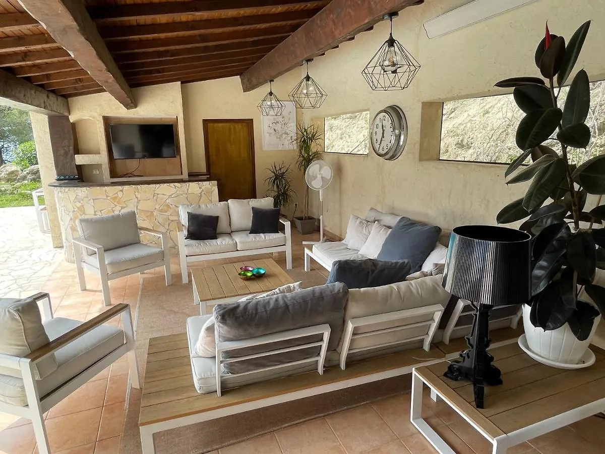 Villa Monti Luxury Villa With Pool Sleeps 6 멍똥 0*,